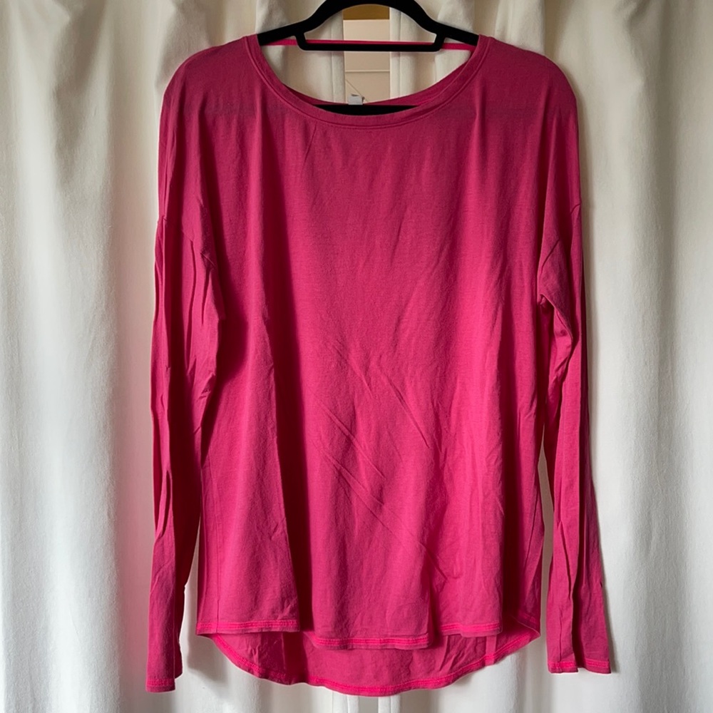 Under Armour Long Sleeve Tee with Thumb Slots
